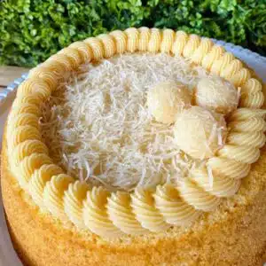 Bolo Piscina Cocada Fit Funcional Low Carb 1kg - Sem Açúcar / Glúten / Lactose